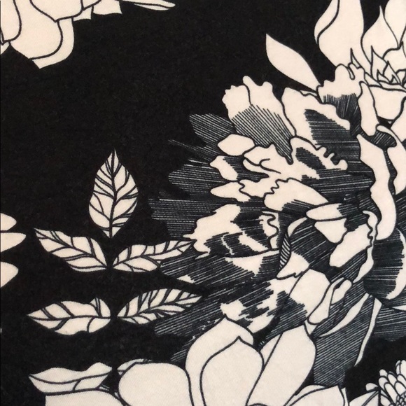 Frill Sleeve Top - Picture 2 of 4